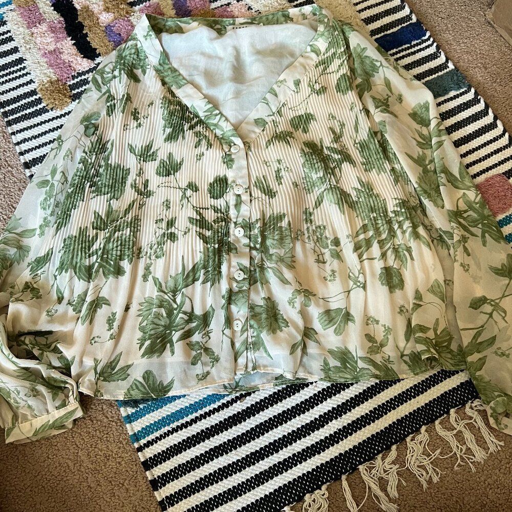Farrow‎ small green print blouse